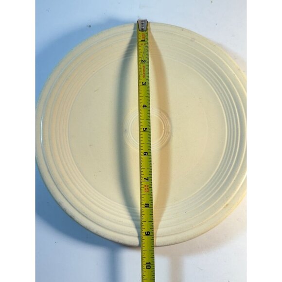 Vintage Fiesta Ware HLC Ivory Cream Plate 9 1/2" READ LOTS OF WEAR - Picture 5 of 11
